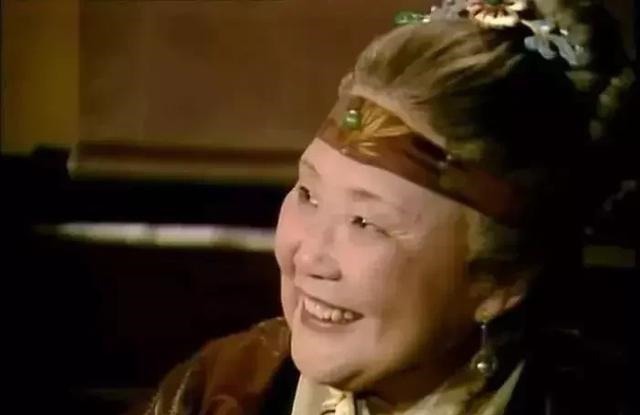 珍珠 唯一可以从20岁戴到80岁的珠宝,每个女人都应该拥有一件