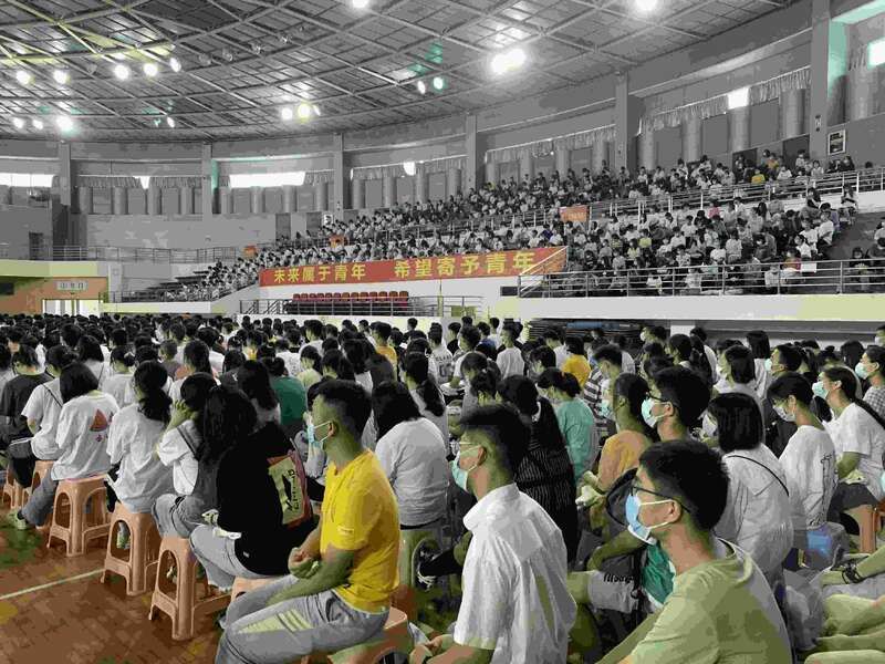 第一课|广州中医药大学新生“第一课”：找到自己作为中医人的“基因”