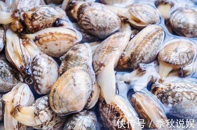 炒花甲，万万不要直接炒！大厨多做1步，吐沙快又净，香辣入味