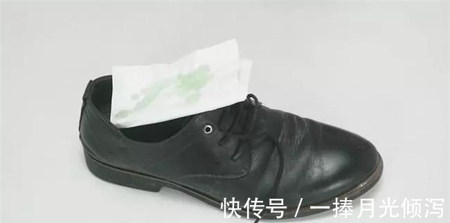 鞋子 鞋子太臭怎么快速去除 教你3个去鞋臭的方法, 轻松去除鞋子臭味!