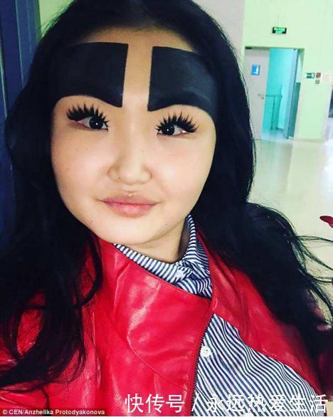 多年前迷恋上“粗眉”的女孩,宽度占满大半个额头,如今怎么样了