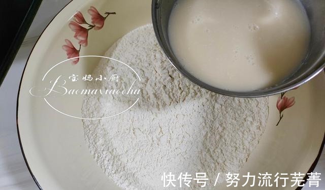 软乎乎|烙糖饼总做不好试试这方法,软乎乎,捏一下还回弹,一次就成功!