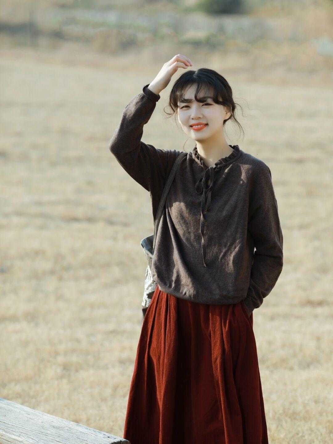 打底衫 临近新年!别再穿松垮无形的单品了!这几件干练又保暖的衣服,最好看