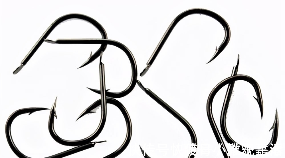 钓鱼到底有没有通用钩?这几种鱼钩哪种更好用?