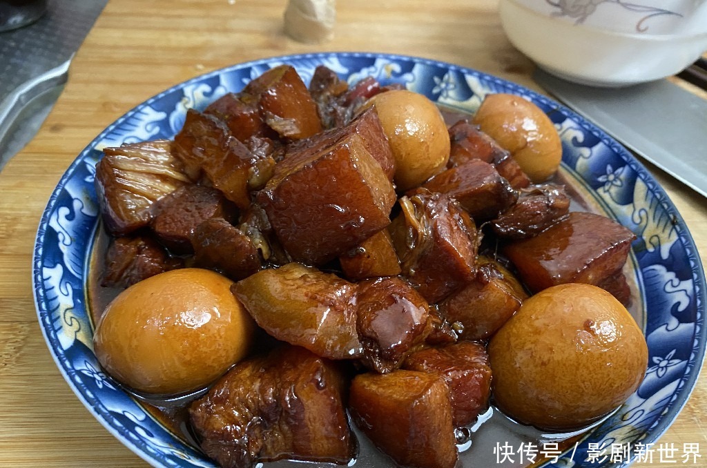 做红烧肉时,用冰糖还是白糖搞错的人很多,难怪不好吃