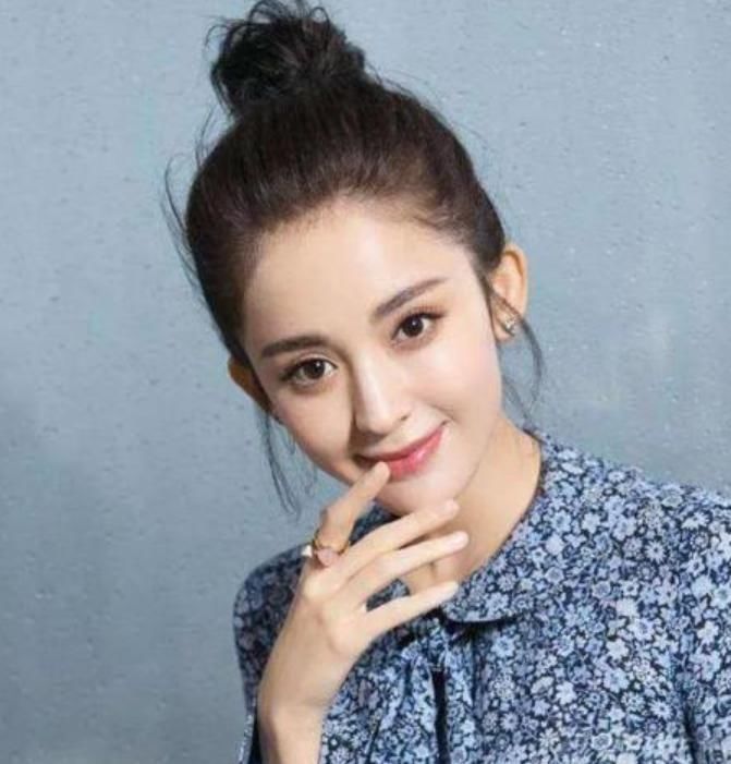 小仙女请注意，这3种发型留久了，“发际线”会悄悄上移，特别是第二