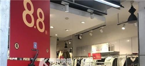 延安路上这家杭州最大的美特斯邦威店关门？2月初还开着，年轻人曾经很爱买