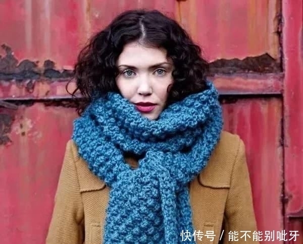 围巾搭配小心机,这个秋冬时髦和温暖全都有了