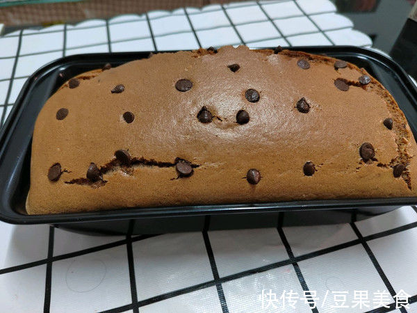 百吃不腻的#我心中的冬日限定#巧克力棉花蛋糕教程