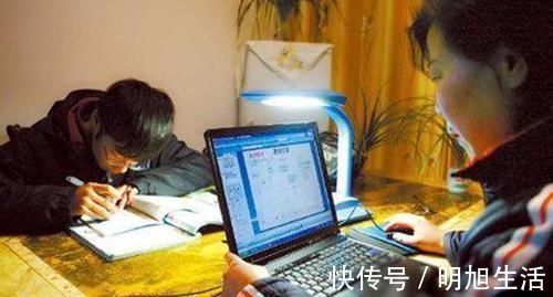 家长|小学生QQ群聊内容让人脸红,性无知惹的祸,现在不解决就迟了