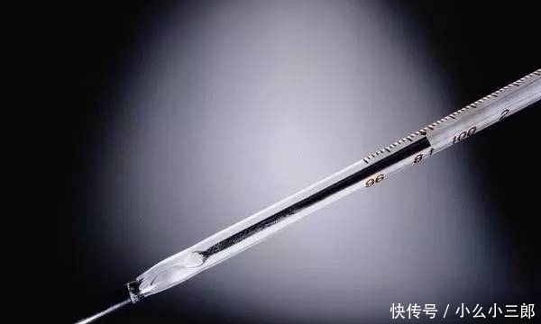 水银为什么不能带上飞机?把它滴在铝板上,发生了有趣的现象