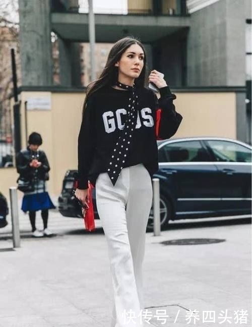 早春别穿卫衣了,很土今年流行这几款上衣,内搭外穿都好看