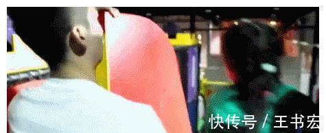 直播间|武大靖连刷3个火箭被王濛踢出直播间,东北人的幽默刻在DNA里