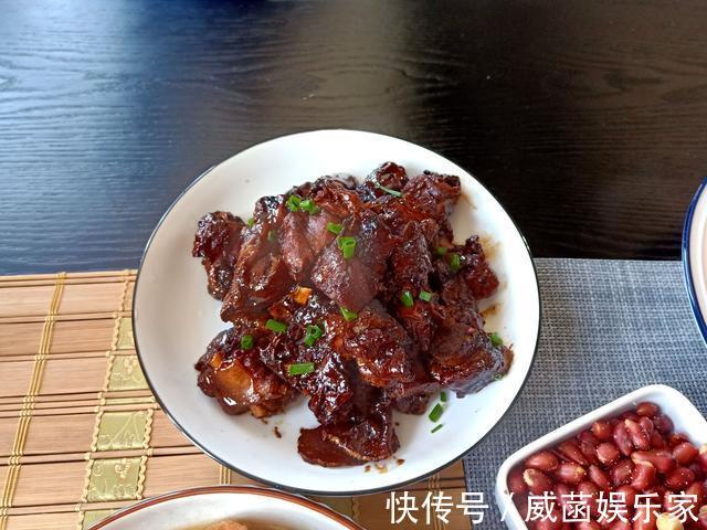 新春家宴10个菜,半小时左右就上桌,朋友夸老公倍有面子