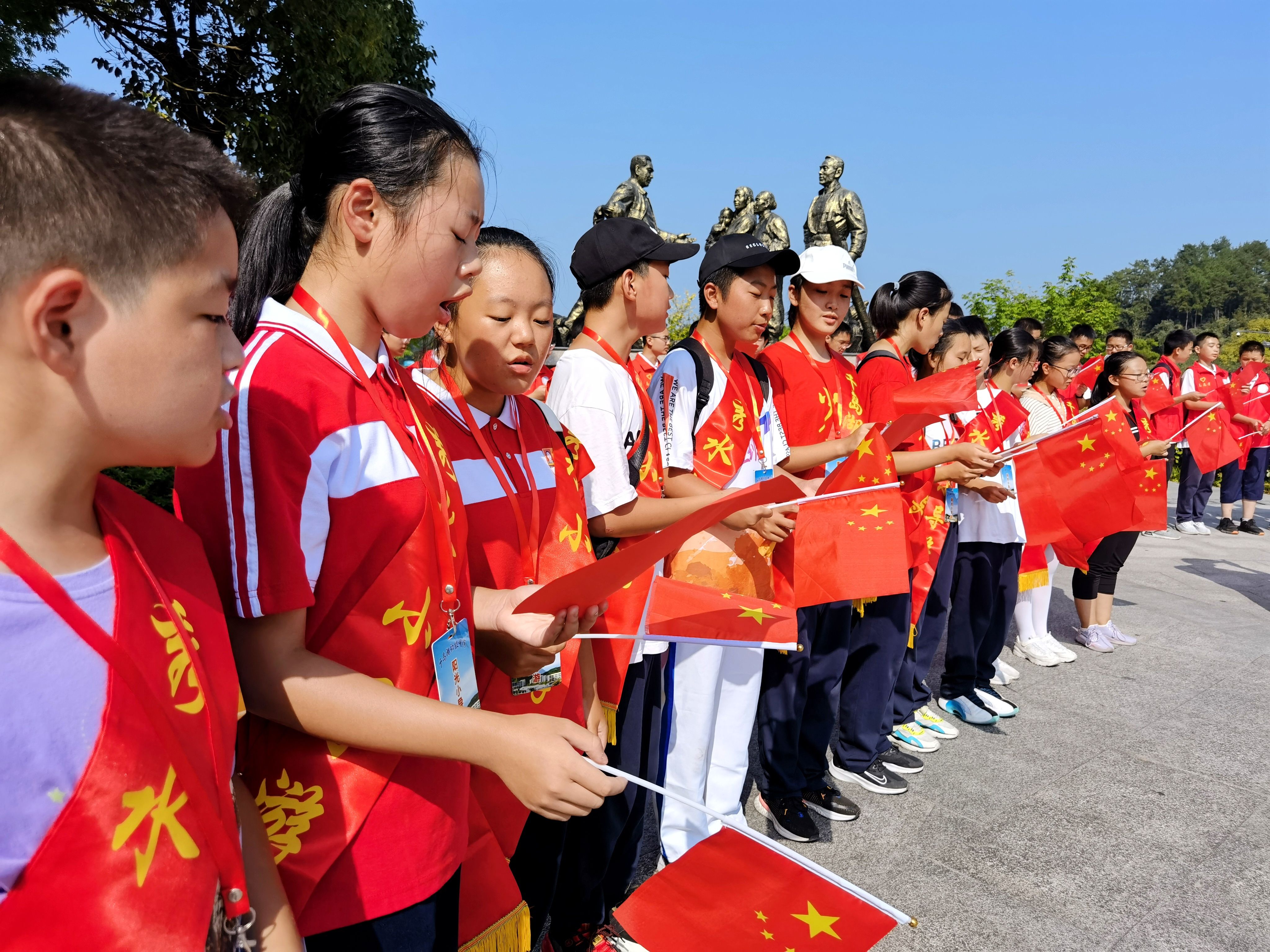 爱国主义|十四载的坚持！风景里的爱国主义教育~