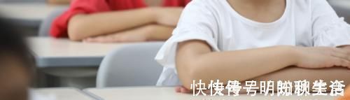 书法$小学老师“粉笔字”大赛，个个书法范十足，看到最后一个舍不得擦