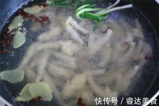 柠檬|柠檬鸡爪还要出去买吗？自己在家做可简单了，一煮一泡，很好吃