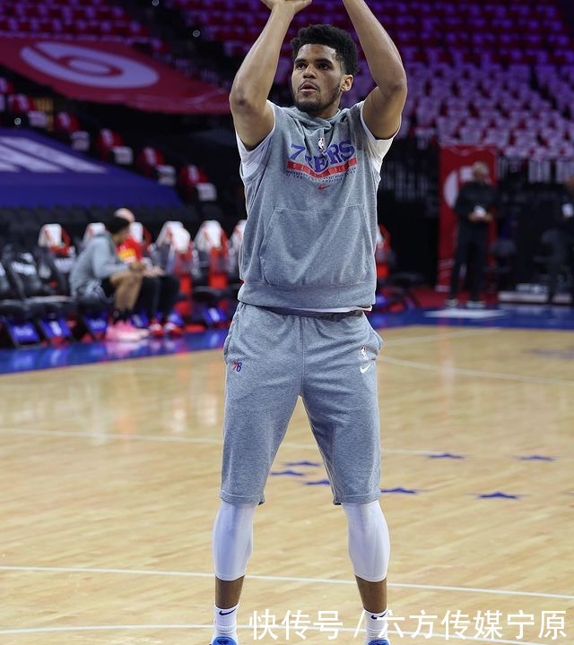 kobe|NBA球员上脚:保罗·乔治依然PG2