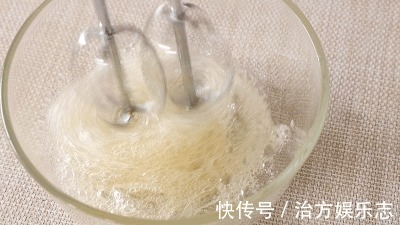 蛋清|全是糖和色素,千万别给孩子买!自己做宝宝1周吃2次~宝宝辅食