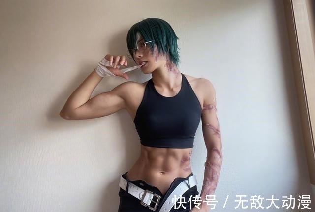 角色|当coser有了好身材，这个腹肌太让人羡慕了，cos啥都好看