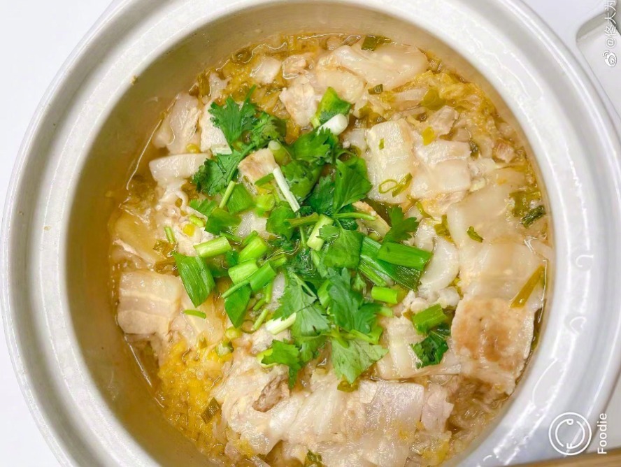 东北|佟大为晒东北特色菜，闻着臭吃着香，网友女演员的对手戏好尴尬