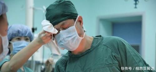 医生|很多医院让男医生接生，不会引起产妇反感吗？不妨听听医生的解释