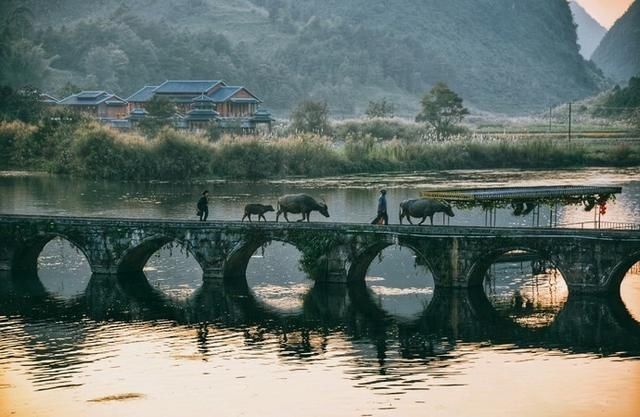 香格里拉|适合一个人去的18个地方，2020年欠自己的旅行，就这样安排吧