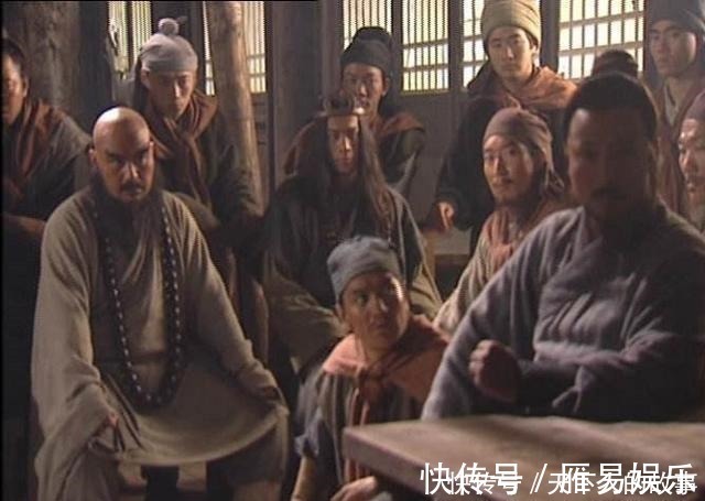 宋江!他是水浒第一高手,武艺绝佳但名声不显,却成宋江压制林冲的棋子