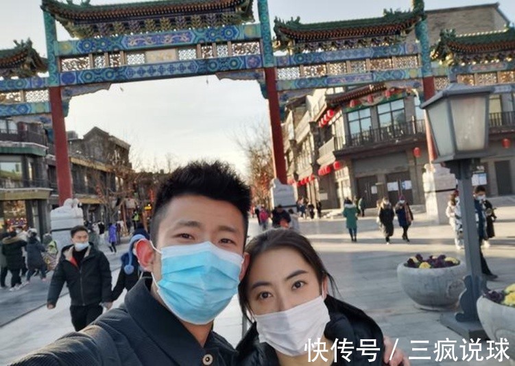 里约奥运会|谌龙携爱妻出游享受二人世界!外貌神似王祖贤,31岁保养似少女