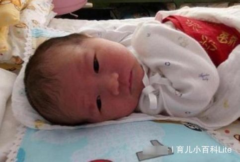 爸妈|一来到世上就向爸妈报恩的宝宝,有2大特征,你家宝宝有吗?