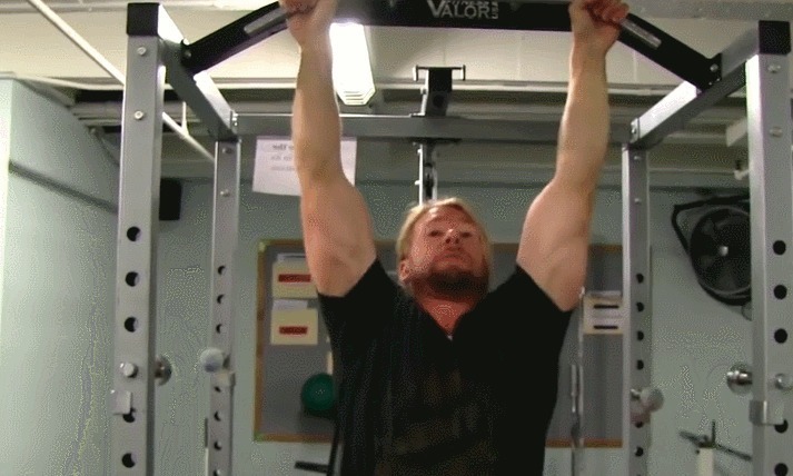 单杠|引体向上还是没有进步?只需每周3次综合训练,提升效果会更好