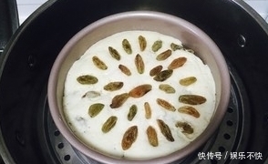 发糕|婆婆做发糕不用手和面,一双筷子就搞定!出锅后我不舍得切开!