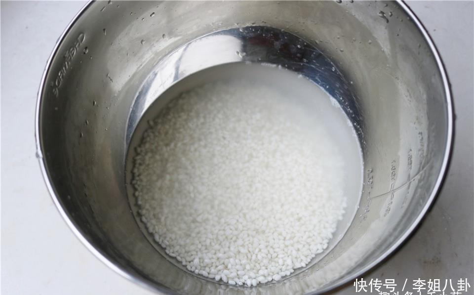 年糕|一周的辛劳,都被这盘年糕卷治愈了,做法简单懒人最爱