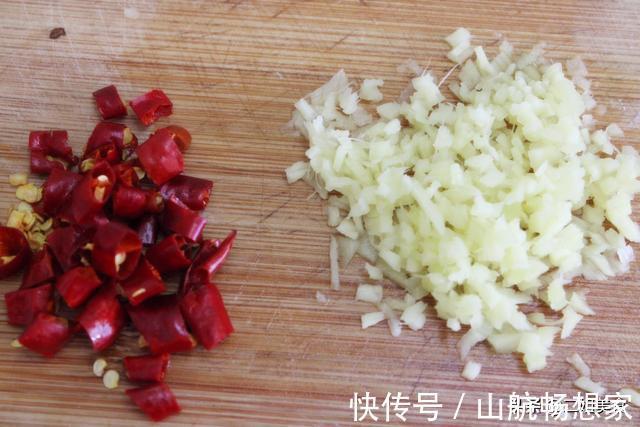 二姐|做莲藕,牢记不能直接下锅,大厨教您一招,莲藕脆嫩还不发黑