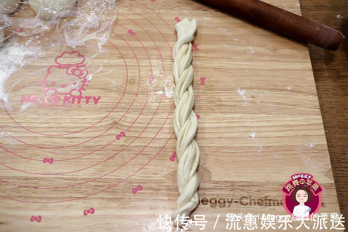 酵母|教你做个绣球花卷,又白又嫩又暄软,发面多加一料,面团高又白