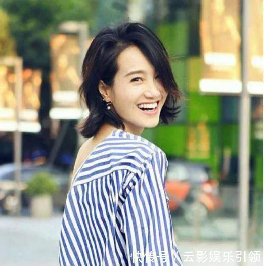 40歲的朱丹,從“主持一姐”到“卑微人妻”,她真的值嗎