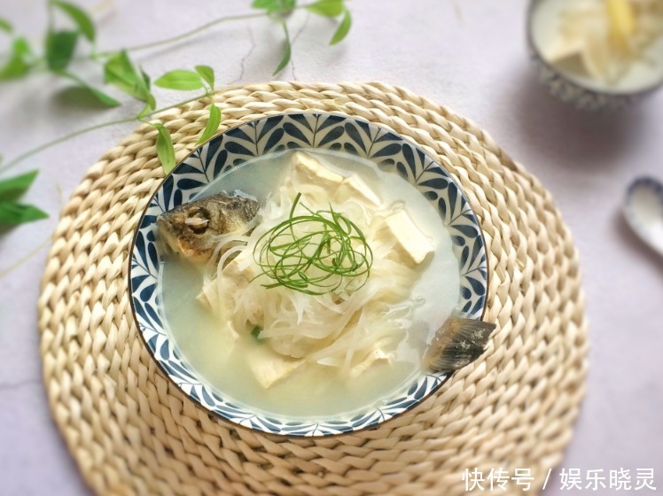 它是鱼腥味的“克星”,炖鱼只需加一勺,保证又香又嫩,鲜美不腥