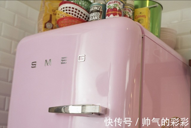 不管家里有没有钱，冰箱上最好别放4样东西，有的别忘了挪走