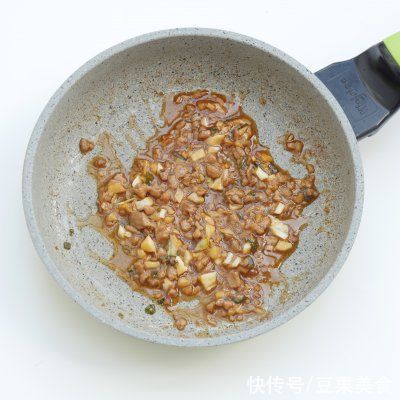 肉丁泡菜拌豆腐你这么做，不怕你不上瘾