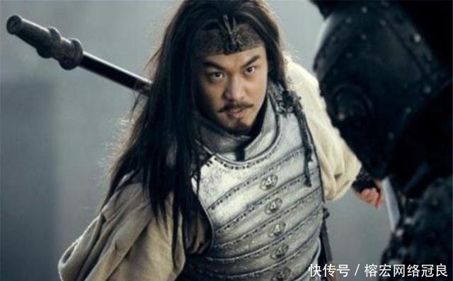 从不|关羽想要挑战马超一比高低，为何从不说要挑战赵云