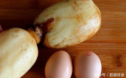 它是名医眼中的“灵根”，加2个鸡蛋，不炒不炸，清热润肺又好吃！