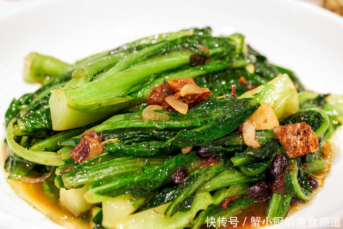 原汁原味|油麦菜怎么做好吃?教你2种技巧和再下4种调料,做出锅比肉还鲜