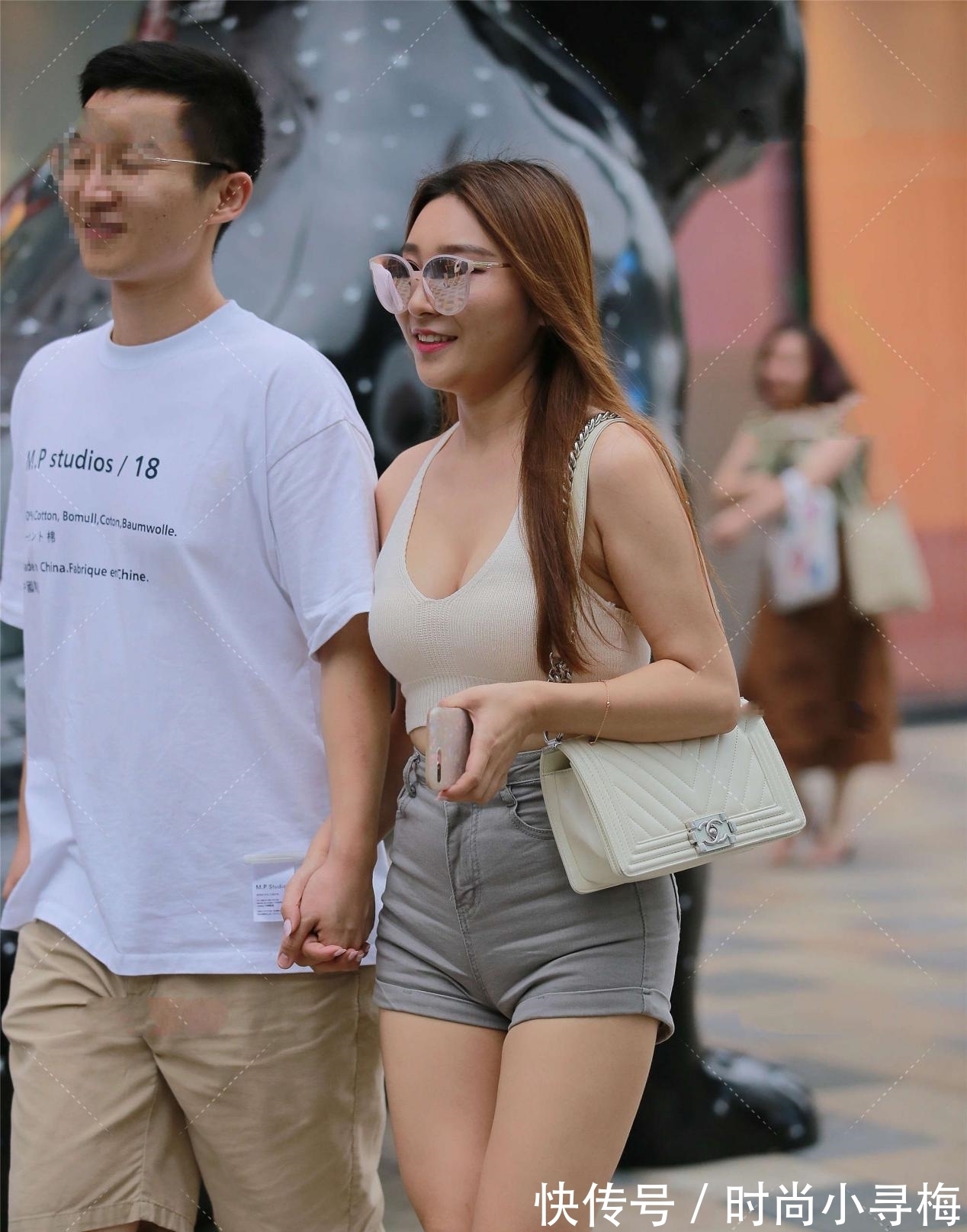 链条包|想要凉爽又休闲的穿搭，就选背心和裤子的搭配