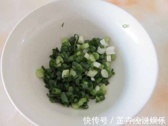 秘诀|油酥饼好吃有秘诀，学会这几点，柔软劲道层层美味，咬一口满嘴香