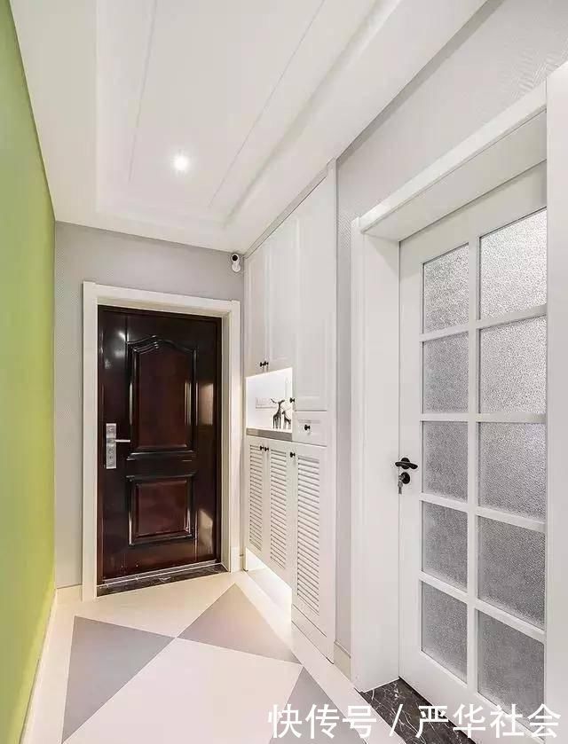 小户型|去邻居们家串门，一进门就被入户鞋柜惊艳到了，款款漂亮又实用