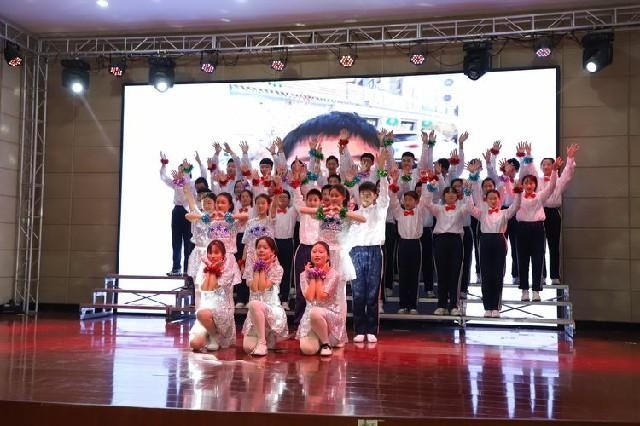 中学|铁东区第二中学隆重举行“中国梦?艺术韵?校园情”校园文化艺术节