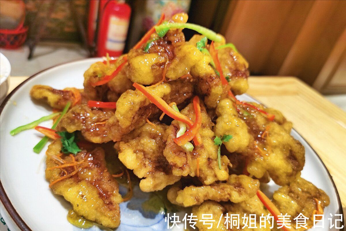 锅包肉好吃有窍门,3个要点掌握好,外焦里嫩,又香又脆不回软