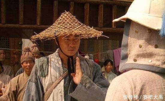 寺庙|朱元璋游览寺庙，说：“朕需要跪吗？”，方丈智慧8个字，经典