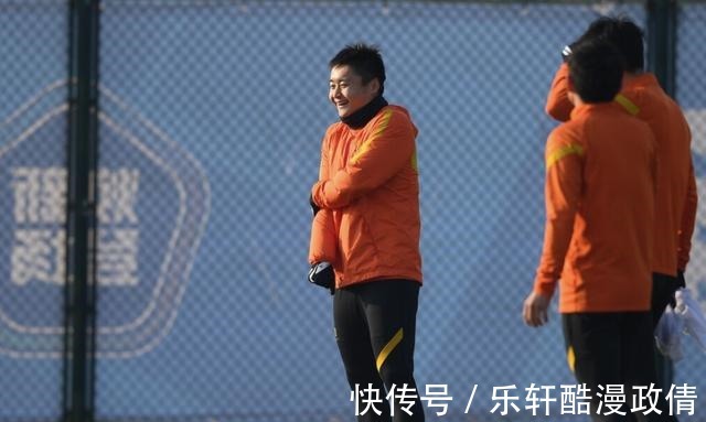 后腰|无人能替代的蒿俊闵!三个替补状态低迷,武汉队的后腰需要加强