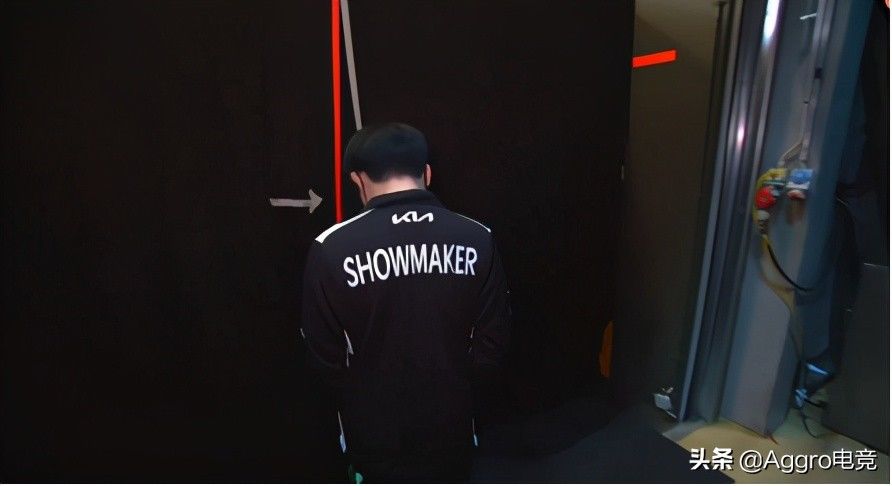 比赛|showmaker被队友打爆心态！绝境拿出俩绝活，艰难与rng会师决赛